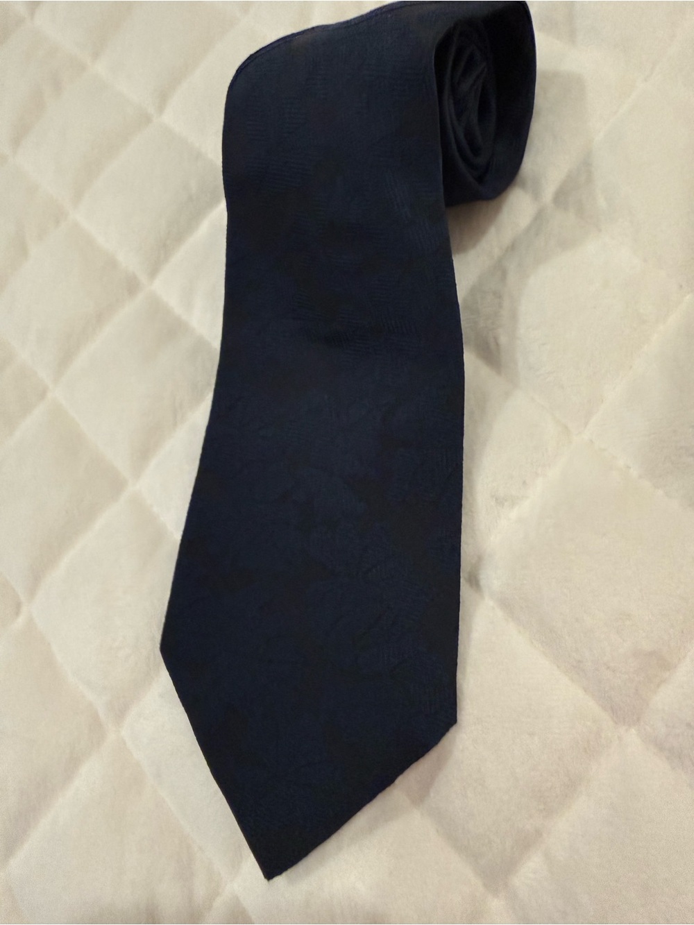 Gianni Versace Men's Dark Navy Textured Cedrics Co-branded Silk Tie